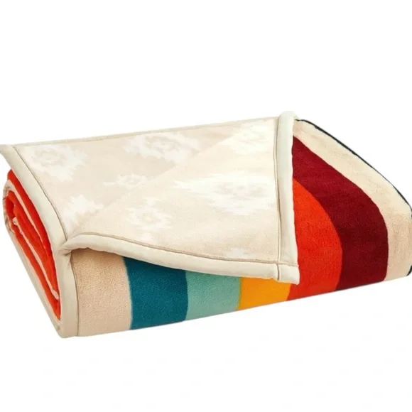 Pendleton Reversible Plush Throw Blanket